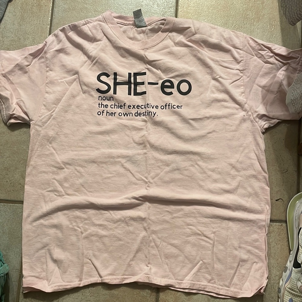Tee shirt